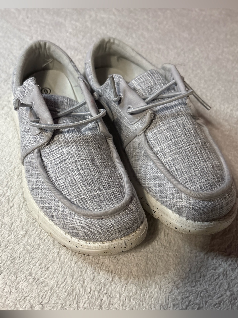 Women’s Light Gray Slip-On Boat Shoes with Textured Fabric